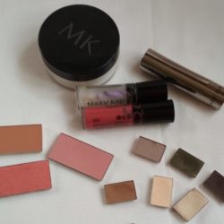 Декоративная косметика Mary Kay. Пудра и румяна.